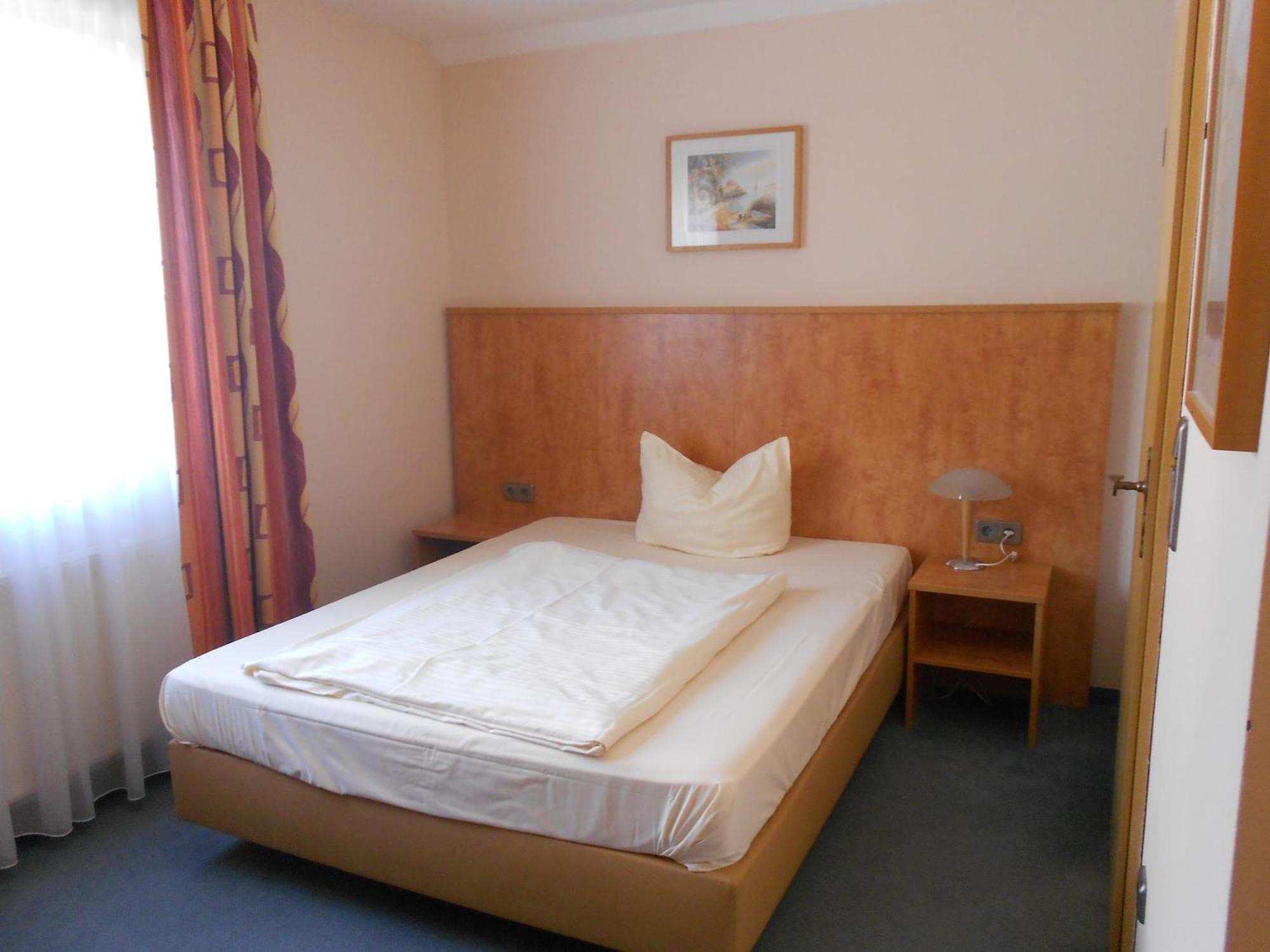 Apartment-Pension Schwalbennest Herzogenaurach Room photo