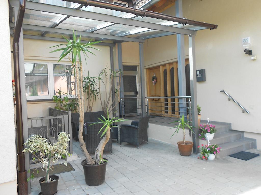 Apartment-Pension Schwalbennest Herzogenaurach Exterior photo