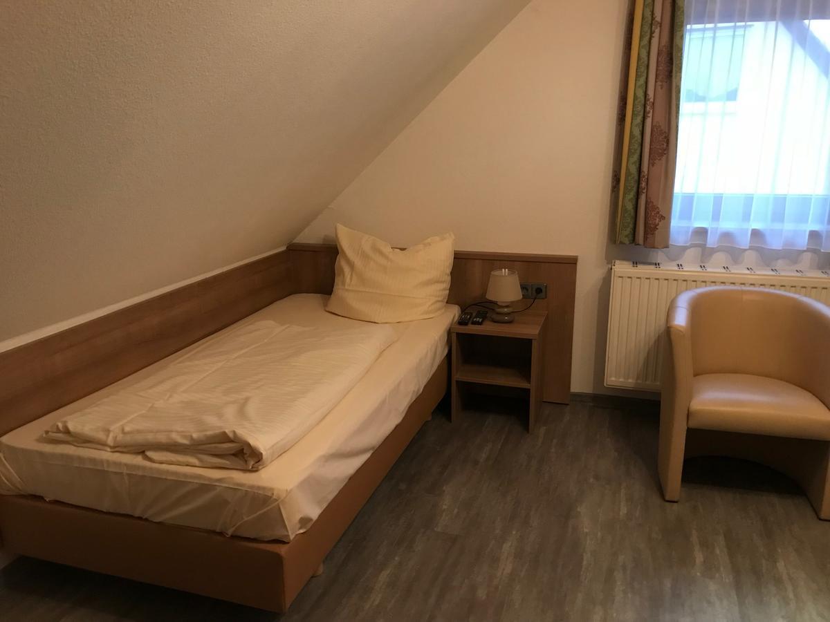 Apartment-Pension Schwalbennest Herzogenaurach Room photo